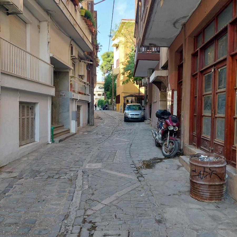 Budget Apartment To The Center Salonicco Esterno foto